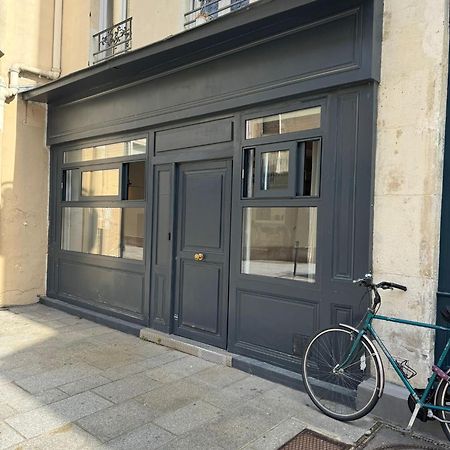Appartamento Ancien Atelier Parisien Grand 2 Pieces Esterno foto